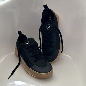 adidas by Stella McCartney Women's Sneakers Size 8 Black